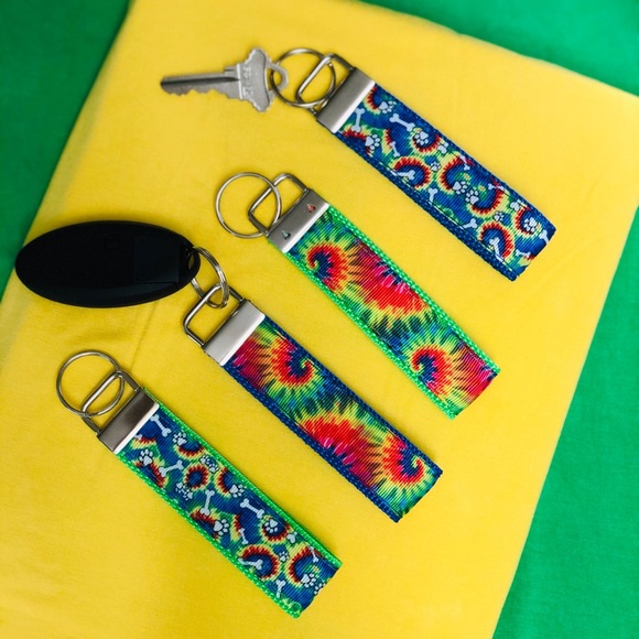 Keyfob, tie dye, asst styles/colors, 4”length - Picture 3 of 8